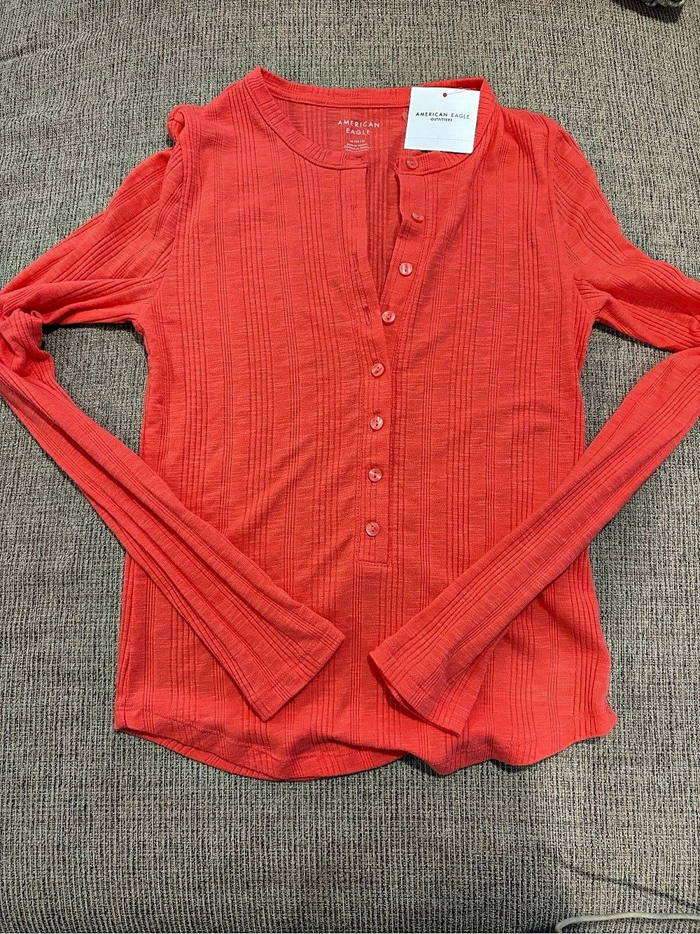 NWT AE American Eagle Ribbed Long Sleeve Button Front Top Henley Medium